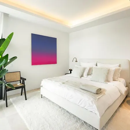 Villa Contemporary, Newly Built Paraiso In Marbella *