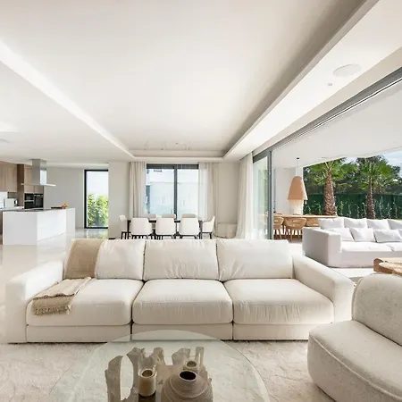 Contemporary, Newly Built Paraiso In Marbella Villa Estepona